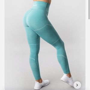 alphalete OG revival in capri sun